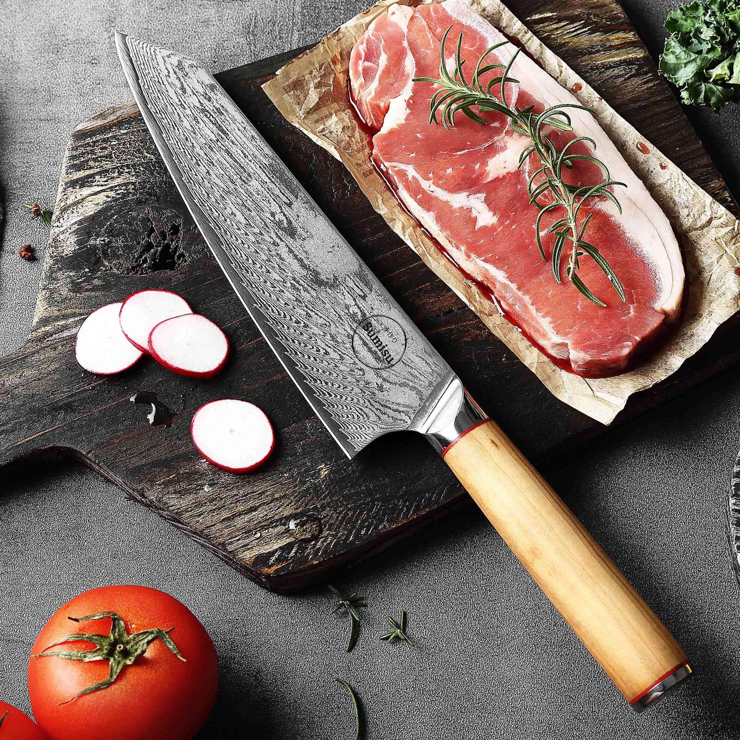 Sumisu Knives Kiritsuke Wood op snijplank